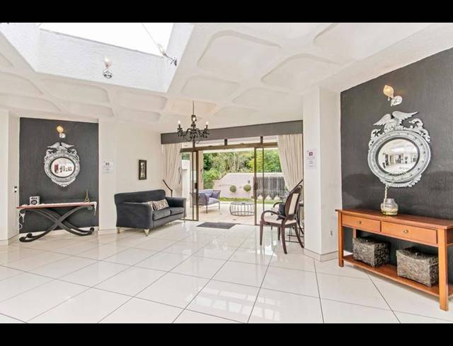 6 BEDROOM HOUSE FOR SALE IN BRYANSTON
